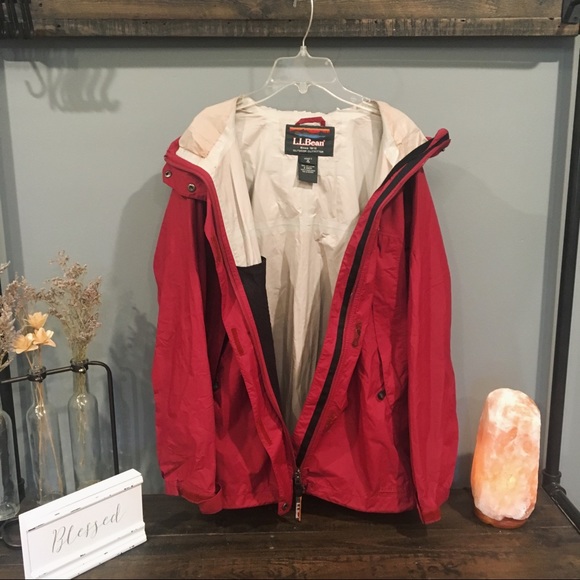 L.L. Bean women’s trail model jacket - Picture 4 of 6